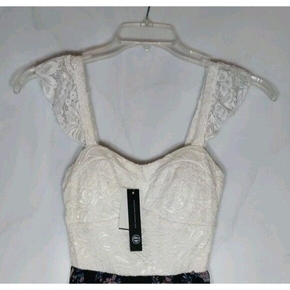 As U Wish High Low Dress Sz S Embroidered Bodice Lace Straps Floral Boho Beachy - Picture 2 of 10